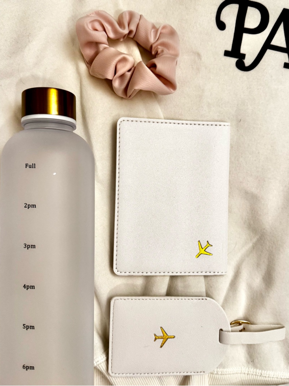Paris Lounge Travel Bundle | H&M Sweatshirt Small+Self Care & Travel Essentials - Picture 3 of 16